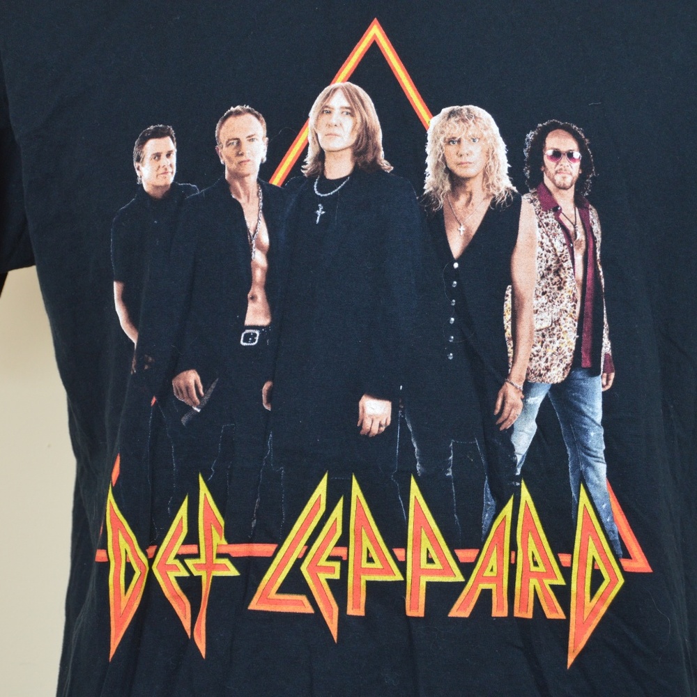 Def Leppard 2011 Tour Concert Mens Graphic T Shirt - Picture 2 of 6